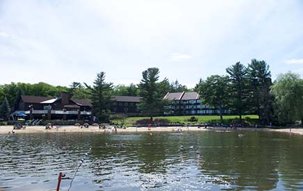 Split Rock Resort Lagoon