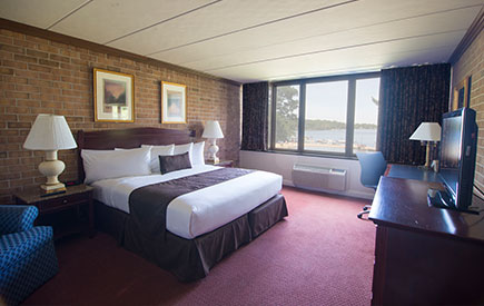 Split Rock Resort Lakeside Lodge