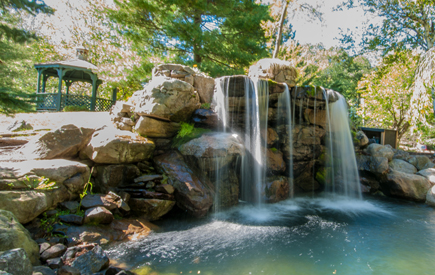 Split Rock Resort – Waterfall