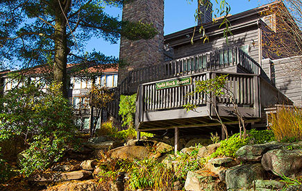 Split Rock Resort Lodge Pond